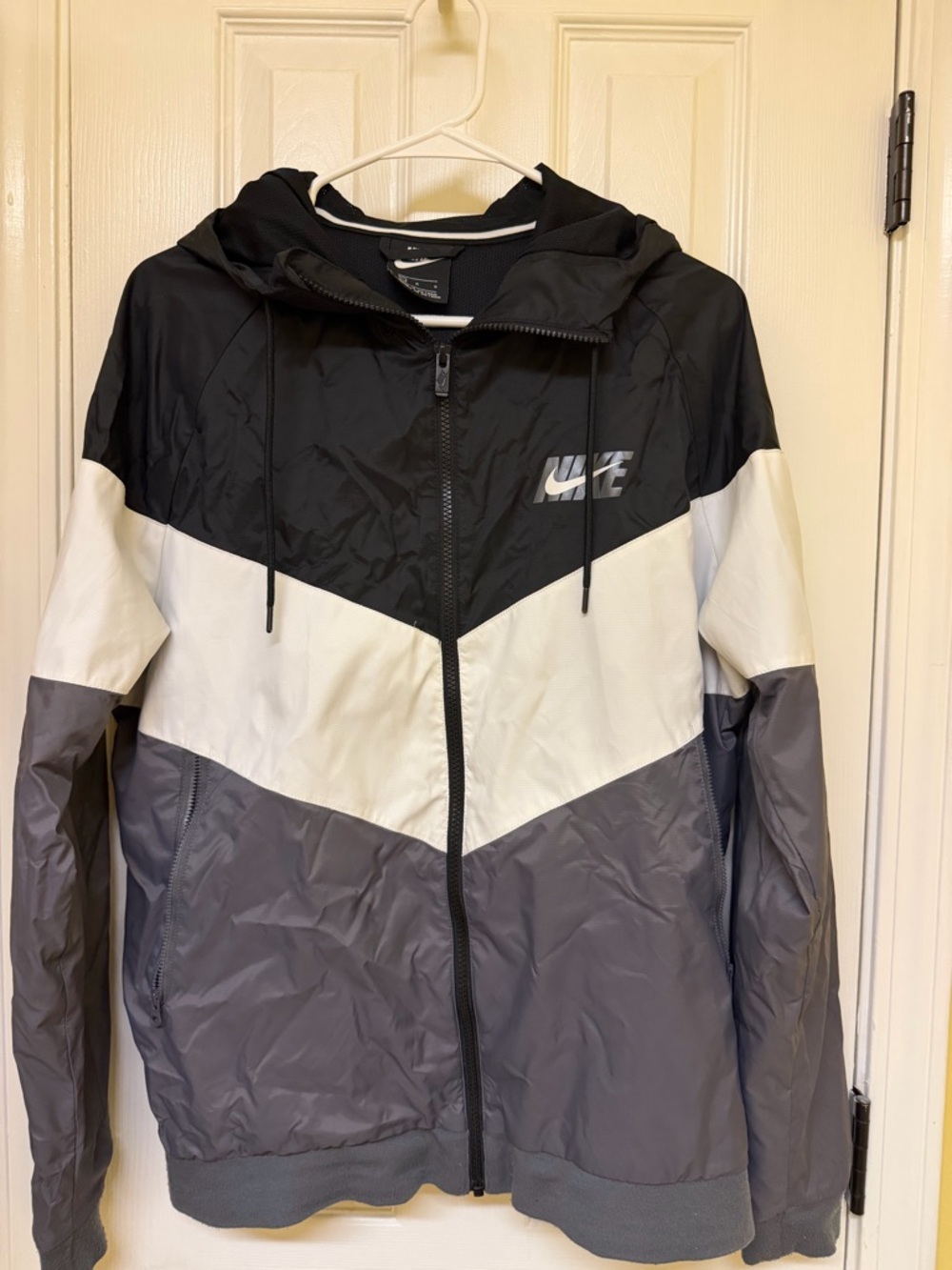 Nike Men's Sportswear Windrunner Jacket Black